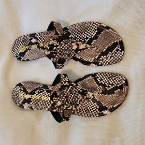 NWOT Tory Burch Miller Sandlals - snakeskin